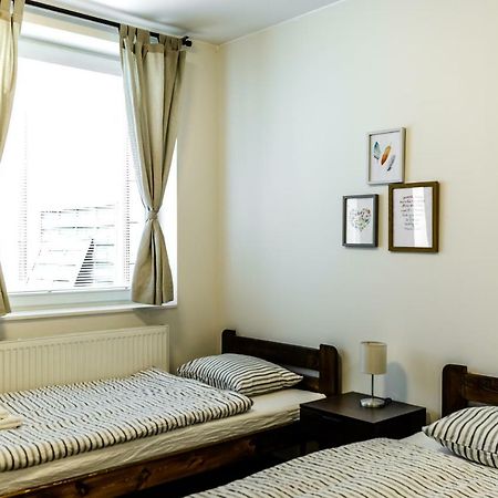 Zizkov Cosy Studio Apartments プラハ エクステリア 写真